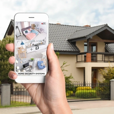 Tampa vivint phone display of cctv live feed in front of a house